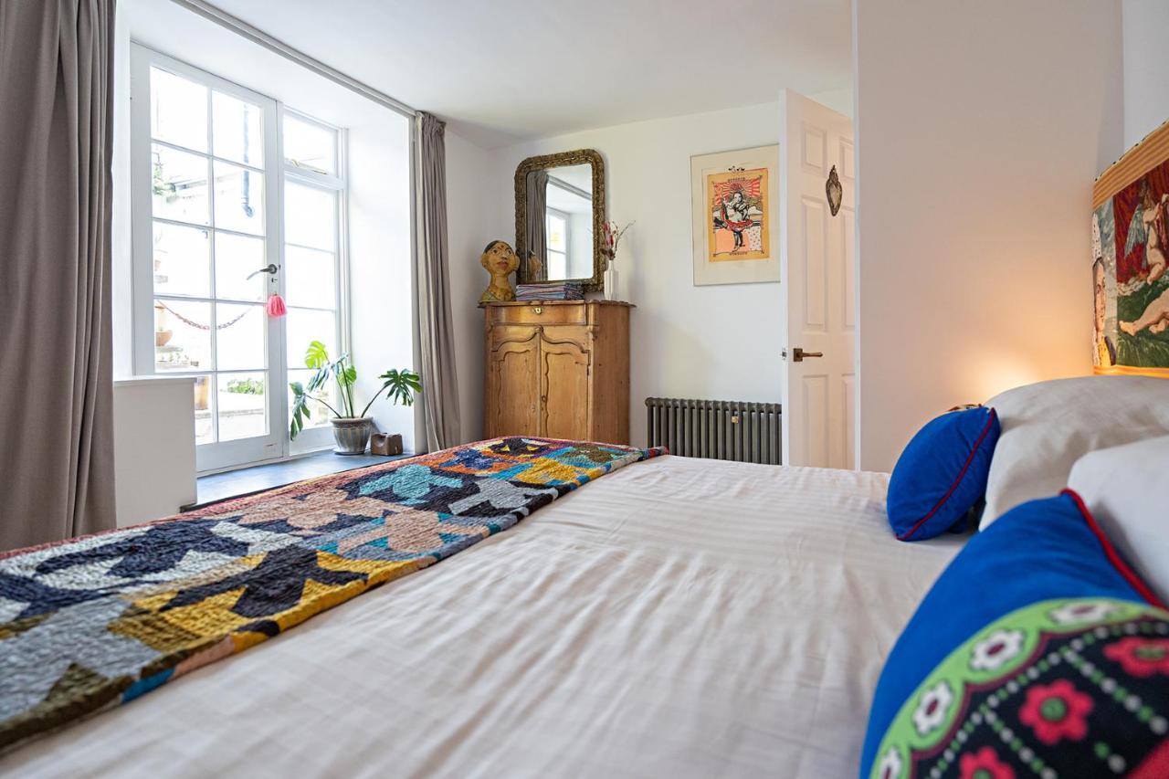 Paramount Apartments Ilfracombe, Arty Seaside Holiday Apartments Extérieur photo
