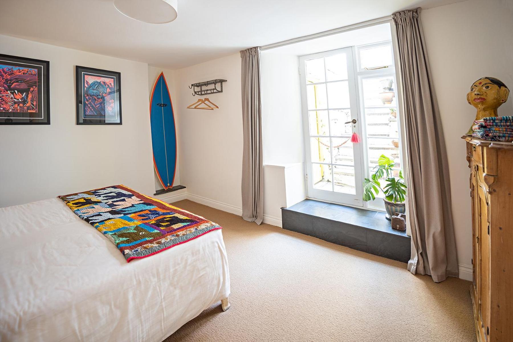 Paramount Apartments Ilfracombe, Arty Seaside Holiday Apartments Chambre photo